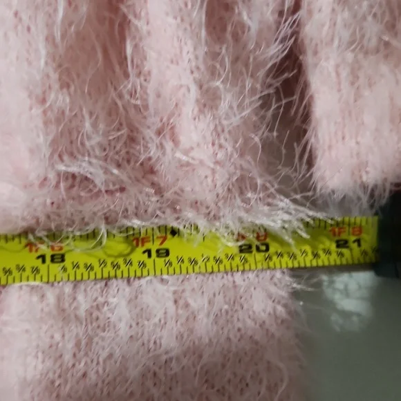 Society 212 Sweater Women's light Pink Fuzzy Sweater size 2x cropped scrunched - Picture 7 of 7